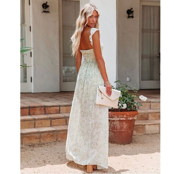 ✨NWT Floral Off Shoulder Maxi Dress✨ - Picture 5 of 6